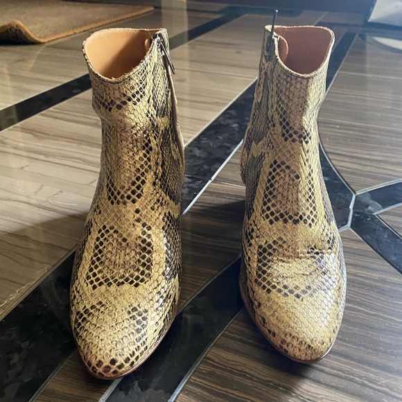Isabel Marant Dacken snakeskin booties size 7 - Picture 5 of 5